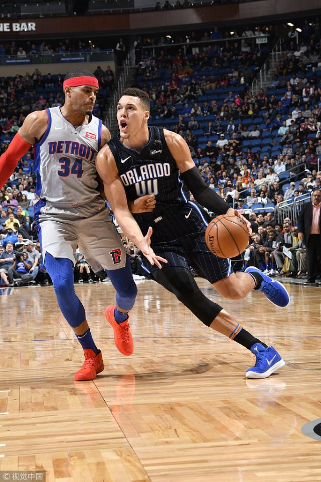 约基奇得分效率高，三分（约基奇高效得分，三分精准）