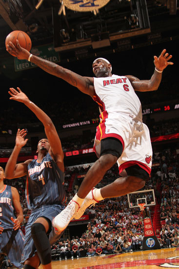 德凯特拉雷：我已迎来在亚特兰大最佳状态；我们不比切尔西差（德凯特拉雷：我在亚特兰大已达巅峰，我们不逊色于切尔西）