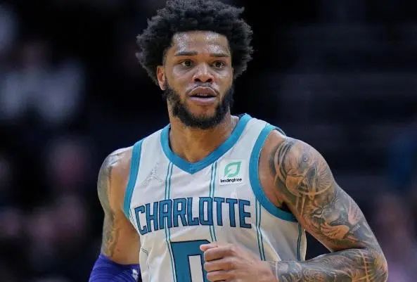 美记：保罗是赢家只可惜从未夺冠，因运气不佳错失很多机会（美记：保罗堪称赢家，奈何运气不济屡与总冠军擦肩）