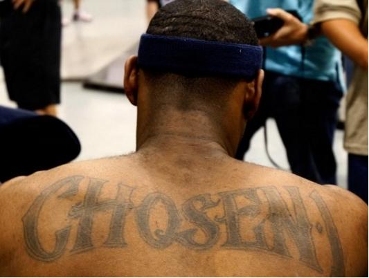 停不下来!北京国安新赛季后防线固若金汤？又盯上了大连英博新星（动作不断！北京国安欲打造铜墙铁壁后防？瞄准大连英博潜力新星）