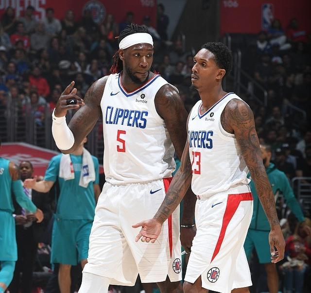 CBA：深圳男篮三分爆发 主场胜上海（CBA：深圳外线火力全开，主场力克上海）