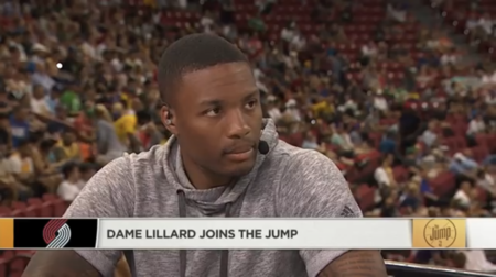 这脚传球太精准了（这一脚传球精准到位）