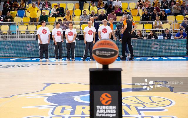 皮尔斯：火箭比湖人更有冠军相 他们看起来像支能走很远的球队（皮尔斯称火箭比湖人更具冠军相，像一支能走很远的球队）