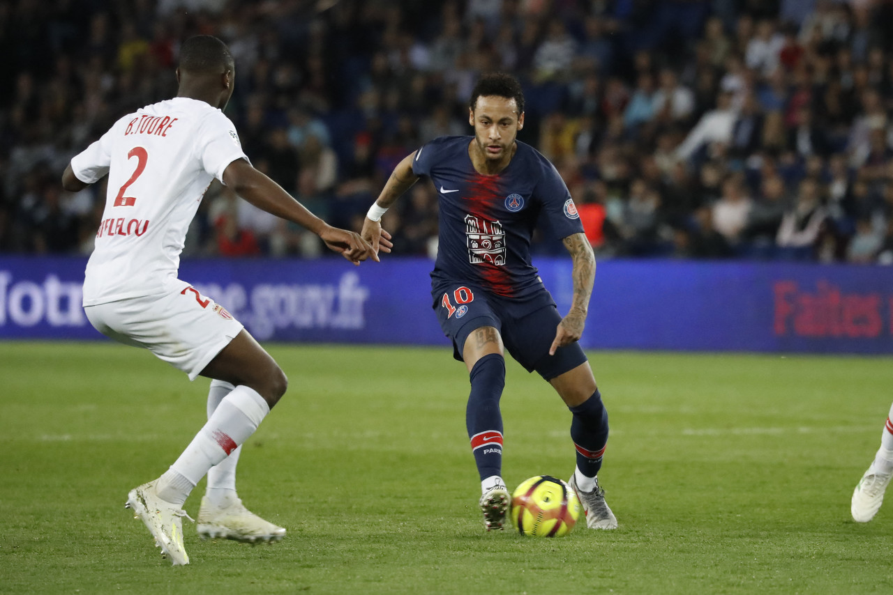 科尔：我从不对伤病抱有任何预期，我们只能顺其自然（科尔：伤病无法预期，只能顺其自然）