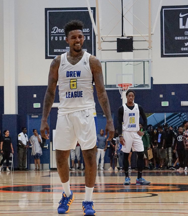 日职联半场：两队门将屡屡立功，川崎前锋0-0冈山绿雉（日职联半场战报：门将频献神扑，川崎前锋0-0冈山绿雉）