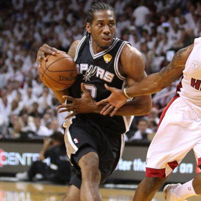 状态火热！文班亚马替补15中10轰26分12板（手感火热！文班亚马替补出场15投10中砍下26分12篮板）