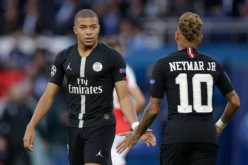 埃奇库姆实力初现端倪：季前赛表现引人注目（埃奇库姆季前赛抢眼：硬实力尽显）