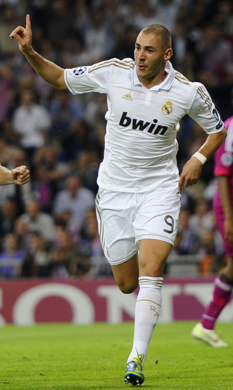 葡体后卫曼加斯：我们展现了实力，但最终运气站在了拜仁那边（曼加斯：葡体踢出实力，最后好运站在拜仁一边）