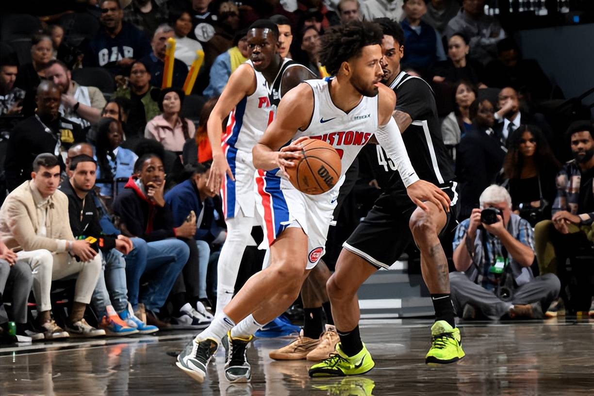 阿斯：米兰和纽卡有意签下明格萨，巴萨有50%的转会分成（阿斯报：米兰、纽卡有意引进明格萨，巴萨握有50%转售分成）