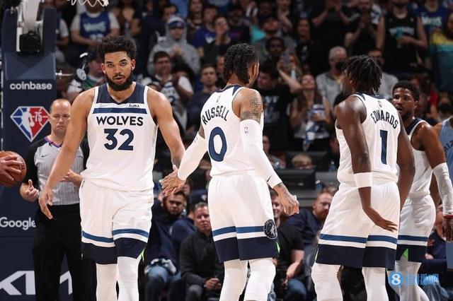 葡萄牙2026客场球衣谍照曝光，V字纹路寓意超级英雄（葡萄牙2026客场球衣疑现身，V形纹设计致敬超级英雄）