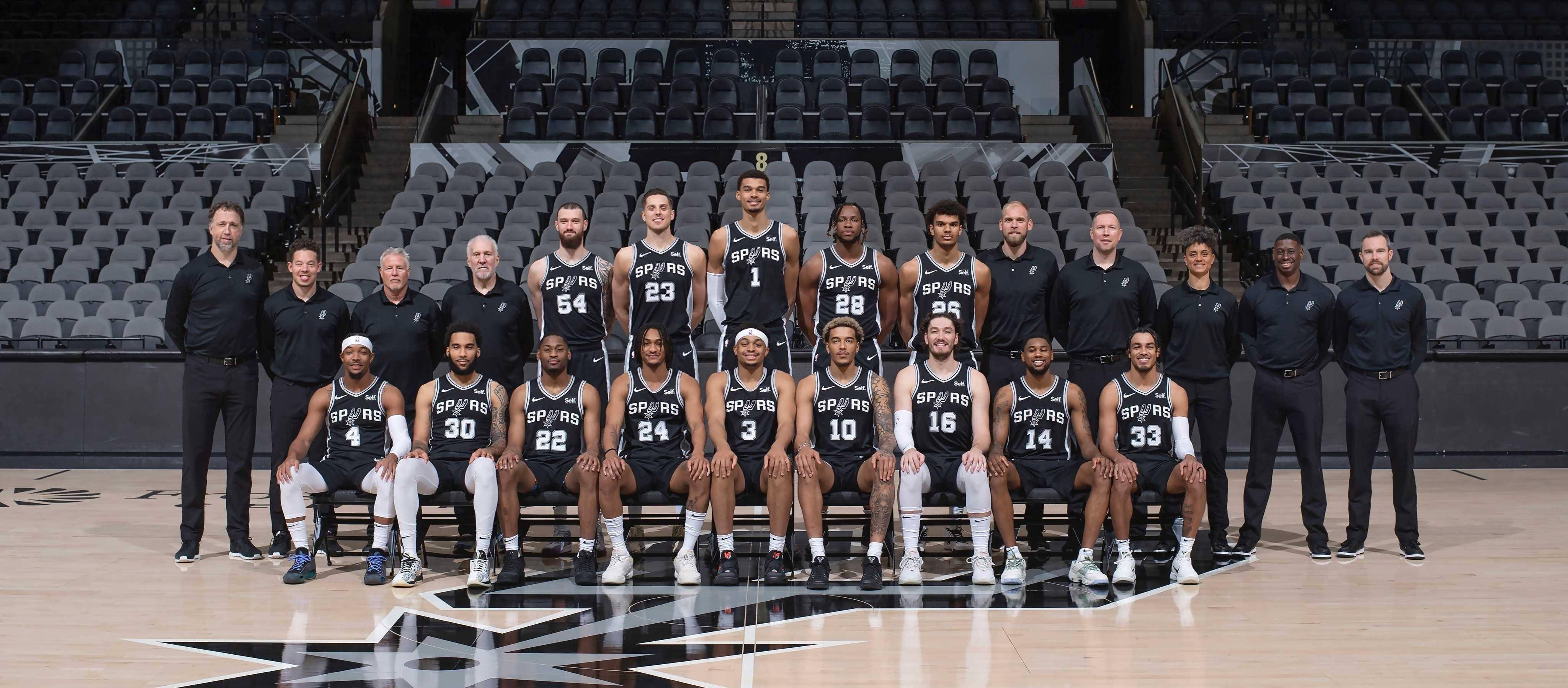 西甲第19轮巴萨主场3-1逆转马竞 奥尔莫进球（西甲第19轮：巴萨主场3-1翻盘马竞，奥尔莫建功）