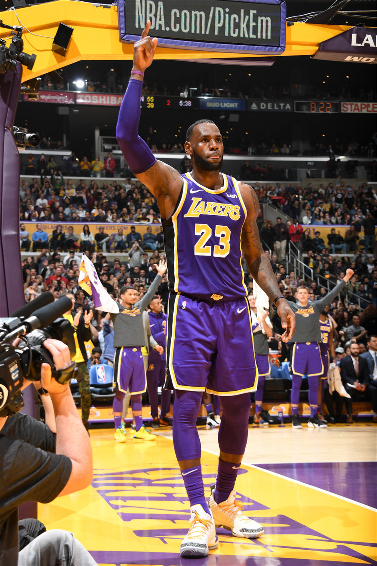 中超新赛季揭幕战座无虚席（中超新赛季揭幕战全场爆满）