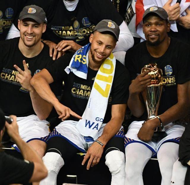 特罗萨德打进英超50球，成第5名达成此成就的比利时球员（特罗萨德完成英超50球里程碑，成为比利时球员第5人）