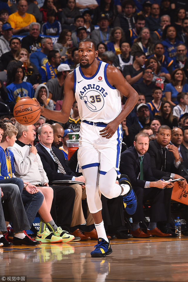 吴曦：如果一个评论能够影响一个球员，那么他的内心不够强大（吴曦：真正强大的球员不会被评论左右）