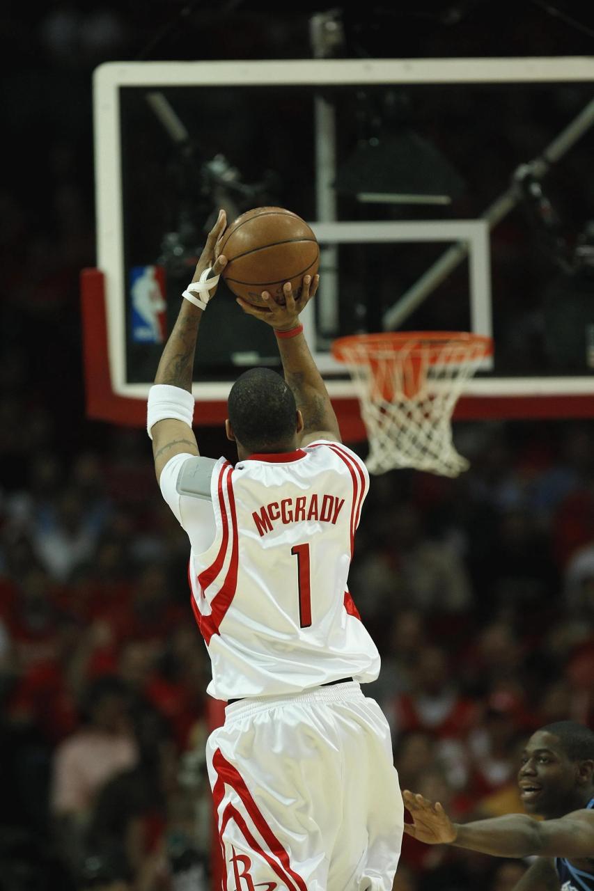 科尔：弗拉格在上场比赛投开了，展现了他三分的巨大威胁（科尔：弗拉格上一战手感火热，三分威胁十足）