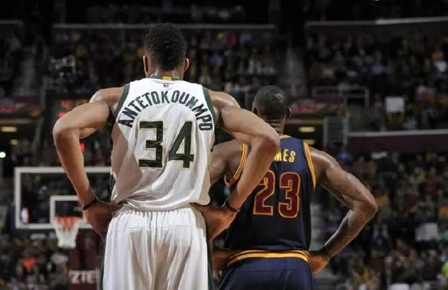 迪洛伦佐：我们几乎没给法兰克福机会，我们更配得上胜利（迪洛伦佐：法兰克福机会寥寥，这场胜利更该归我们）